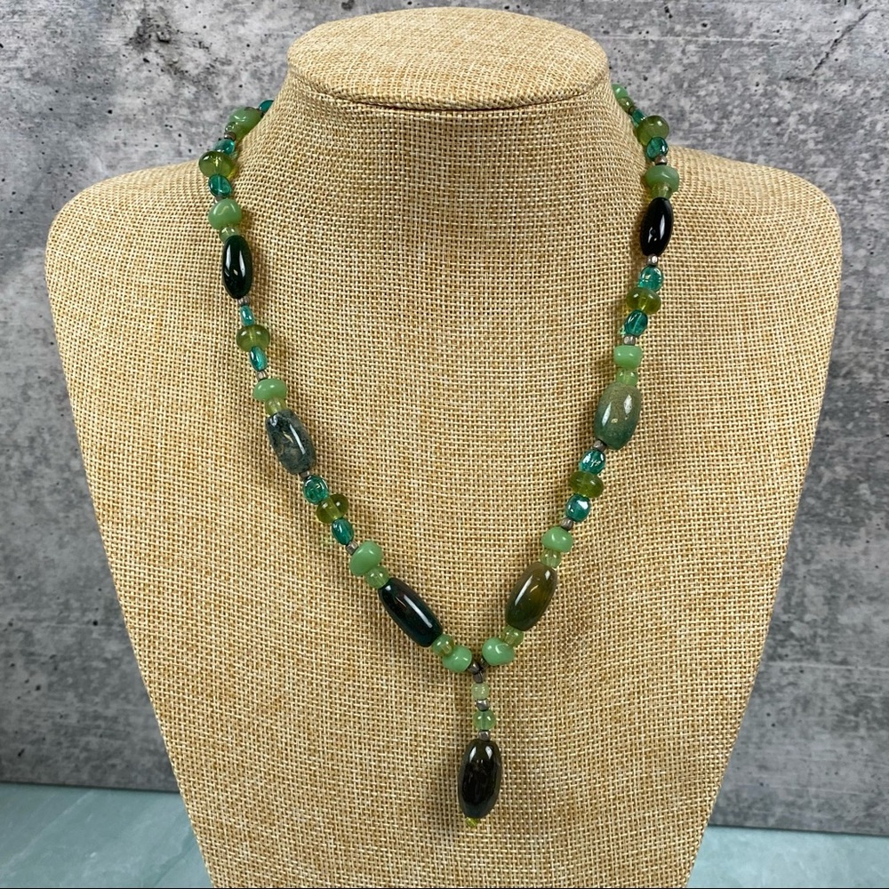 VJ brand agate and jasper necklace with drop pendant